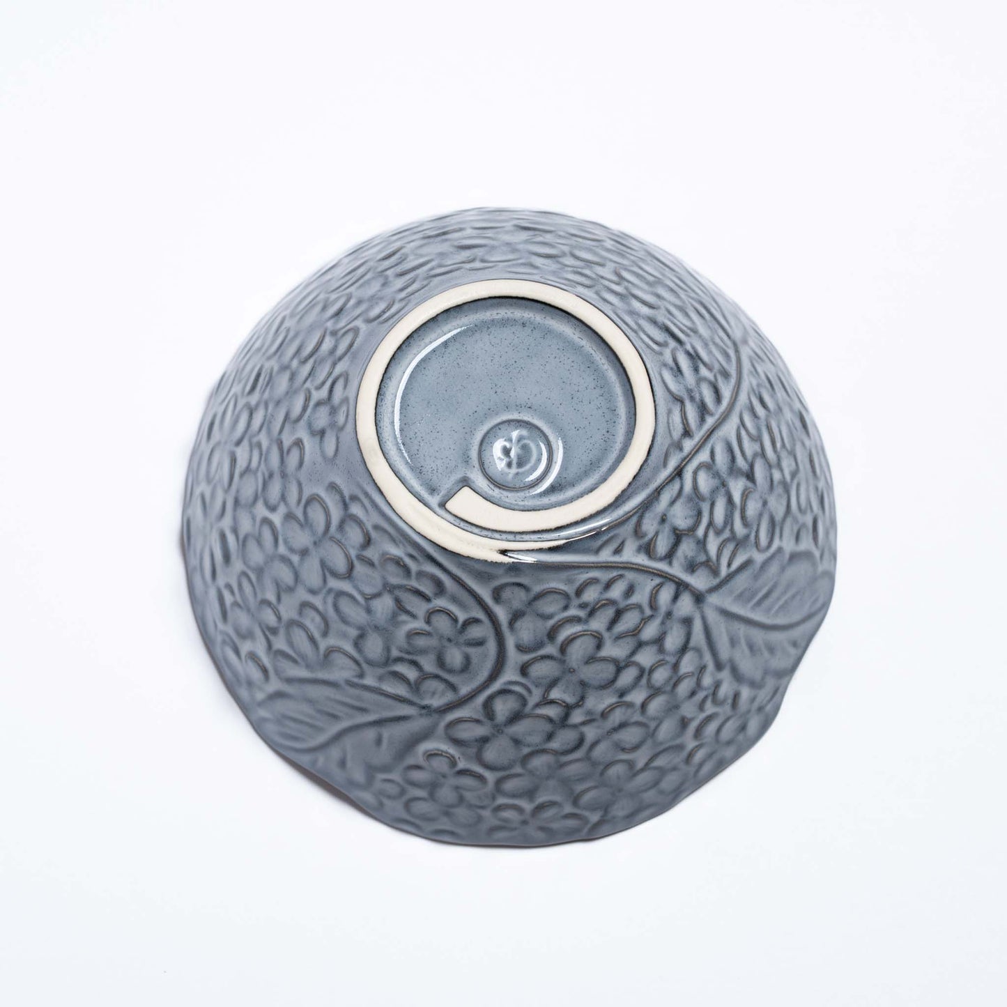 Aito Seisakusho Grey Floral Pattern Bowl- Large