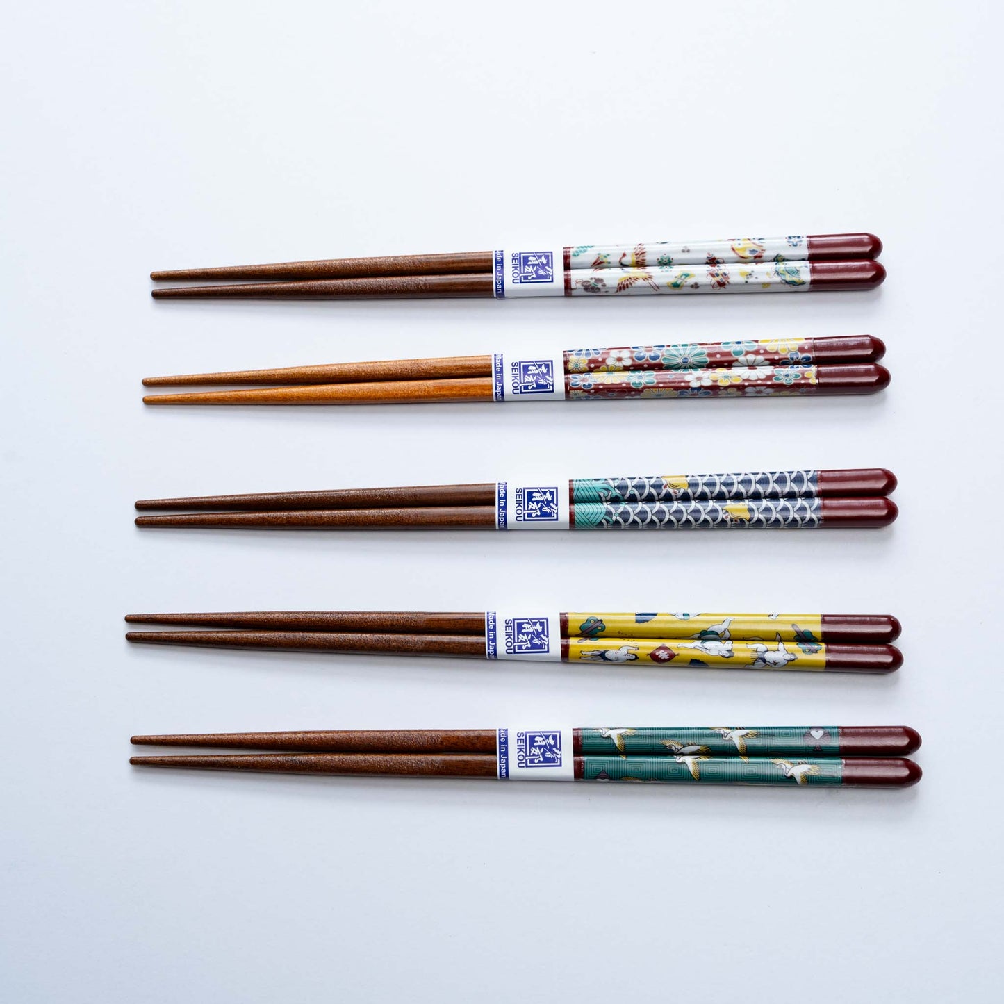 Seikou Kiln Kutani Iroe Wakasa Lacquer Chopsticks  - Plum Chrysanthemum (Dishwasher safe)