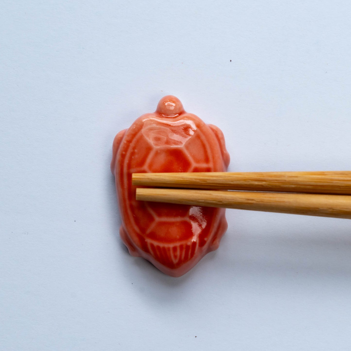 Confectionery wooden shaped lucky chopstick rest (Turtle Red)