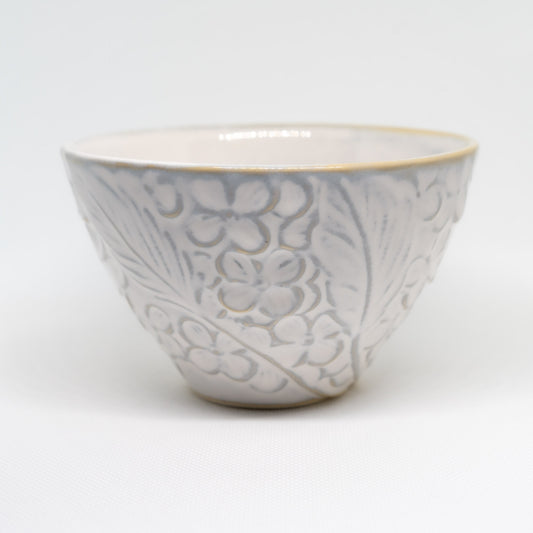 Aito Seisakusho White Floral Pattern Bowl- Small