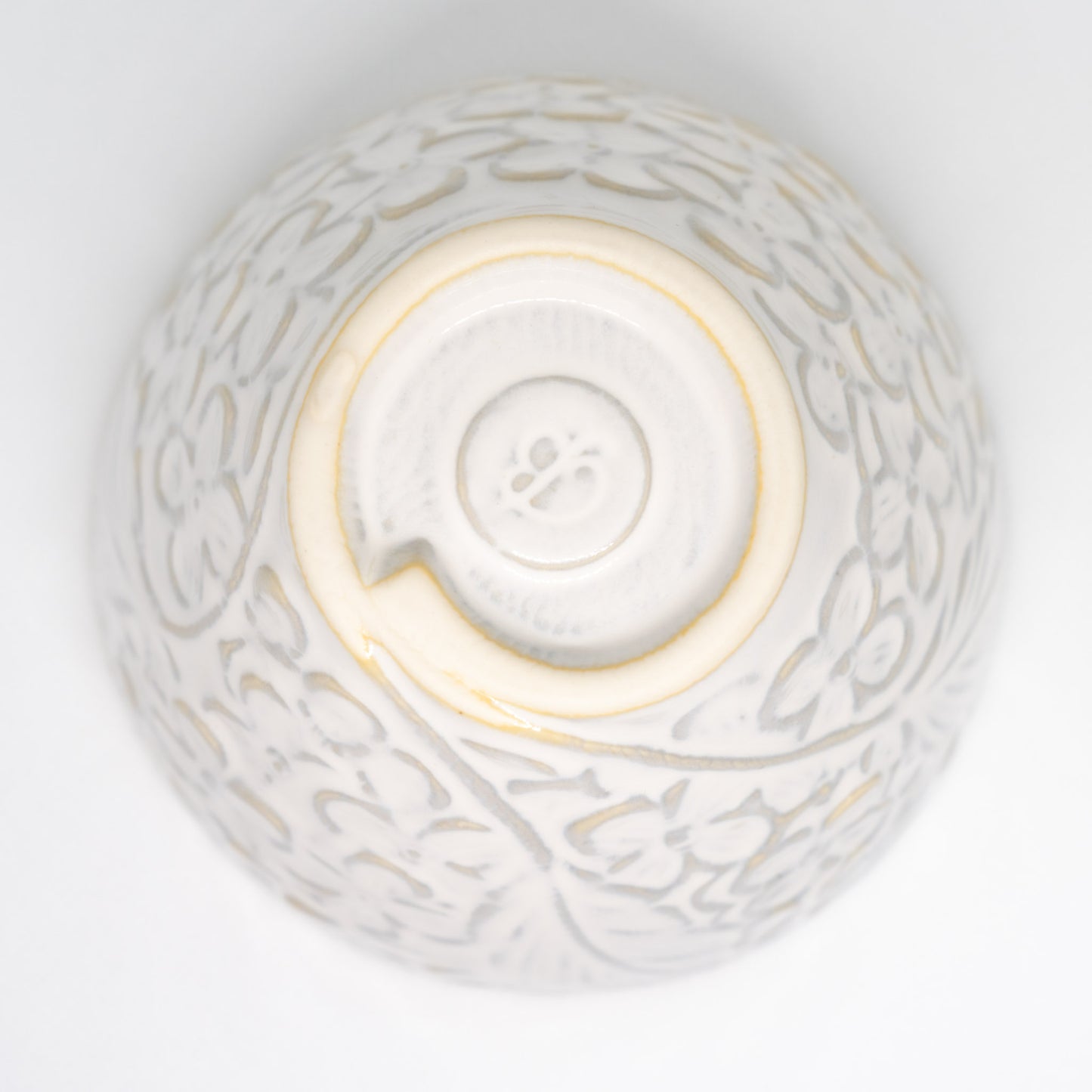 Aito Seisakusho White Floral Pattern Bowl- Small