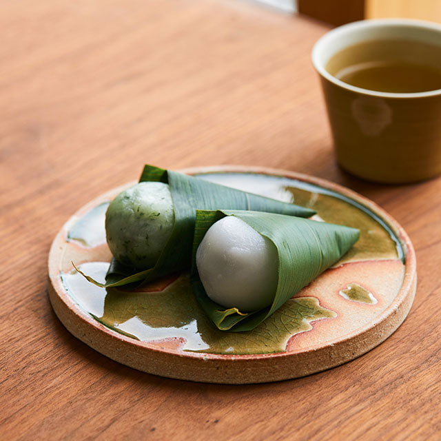 Meizan Kiln Old Shigaraki Plate - Green Glaze